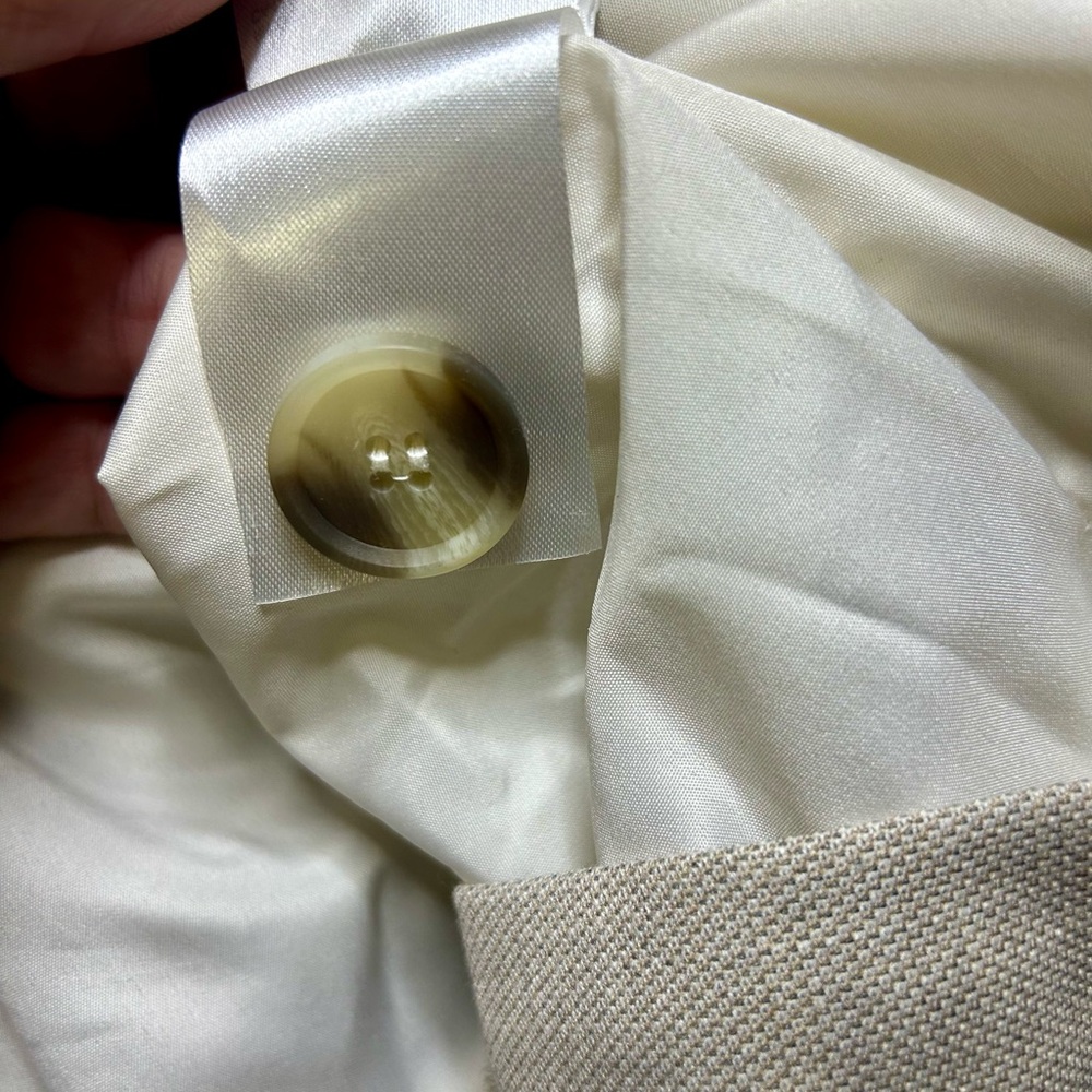 H&M XXL Oversized Beige Blazer SKU A7 - Picture 6 of 8